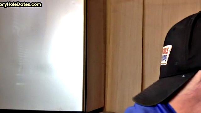 Gloryhole DILF gives homemade closeup POV BJ to his BF