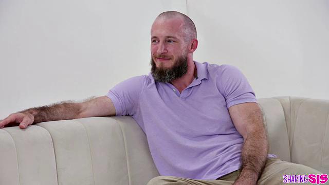 My Stepmom's Favorite Thing To Share - S1:E5