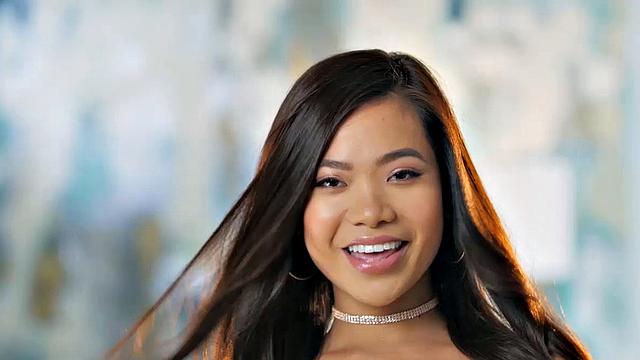 Elegant Asian Solo Masturbates After Stripping off Her Lacy Lingerie