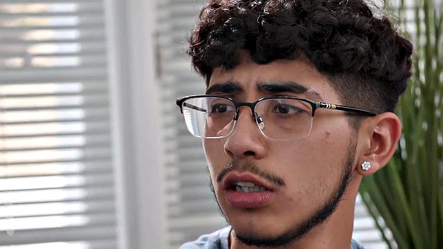 Hairybush babe rammed by her lover after teasing