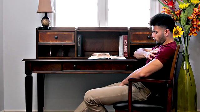 Sturdy college amateur masturbates for cumshot