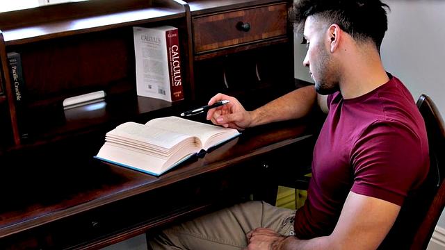 Sturdy college amateur masturbates for cumshot