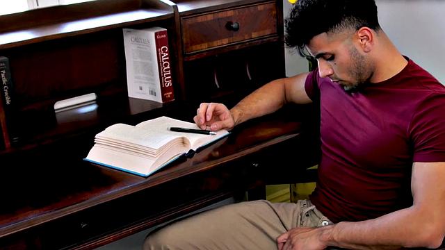 Sturdy college amateur masturbates for cumshot