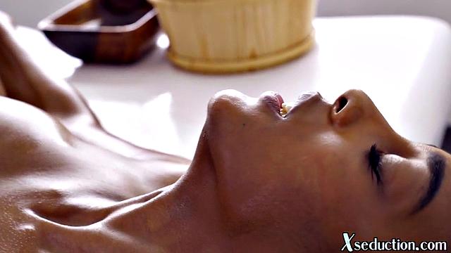 Ebony babe pussylicked by masseuse