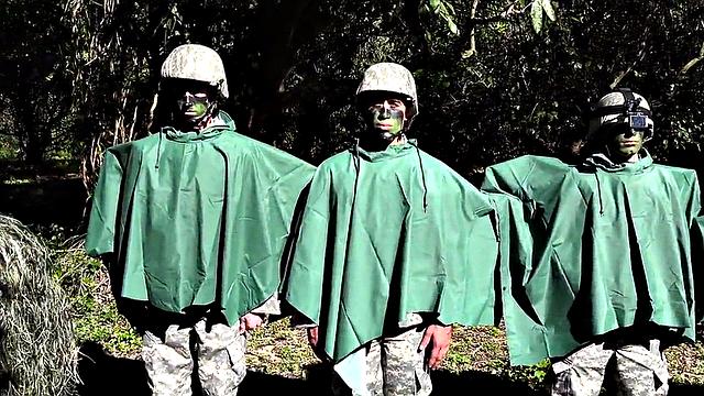 Tattooed army jock ficks asshole outdoor after BJ