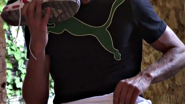 Real European amateurs in outdoor publicsex