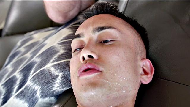 Athletic stepbrother sucking and breeded by studs in trio