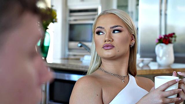 GIRLSRIMMING - BREAKFAST