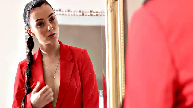 DYKE4K. Two lesbians in pantyhose lick pussies before dildo penetration