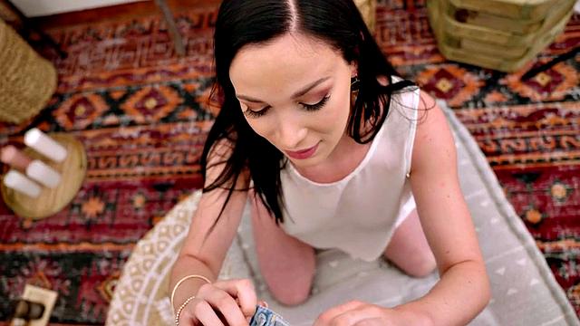 Deepthroat babe in lace thongs fucked n filmed by BF