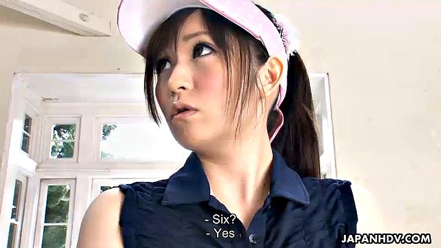 Мичиру Цукино жёстко наказывают прямо на поле для гольфа