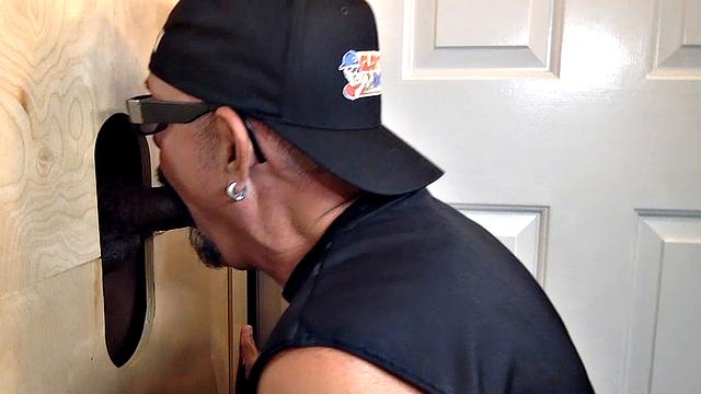 Another Happy Dick At The Gloryhole