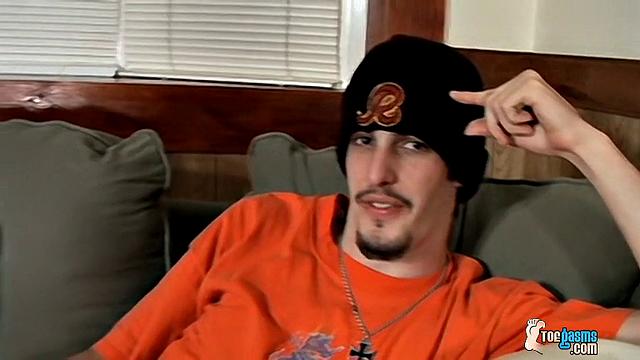 A Dick Rubbing Foot Show - Axel