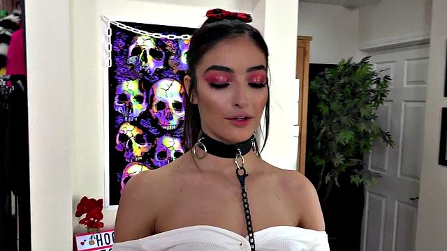 21yo petite bitch dominated by wild guy while blowing dick