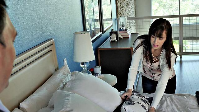 Foster Daughter Punished for Revealing Family Photo