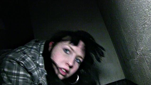 Stranger Finds An Easy Pussy To Use In Public