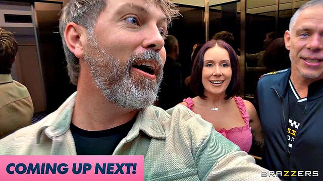 Belle OHara трахаетс с Миком Блу при муже-куколде, который дрочит рядом и кончает ей на пизду после хорошей ебли от порнозвезды.