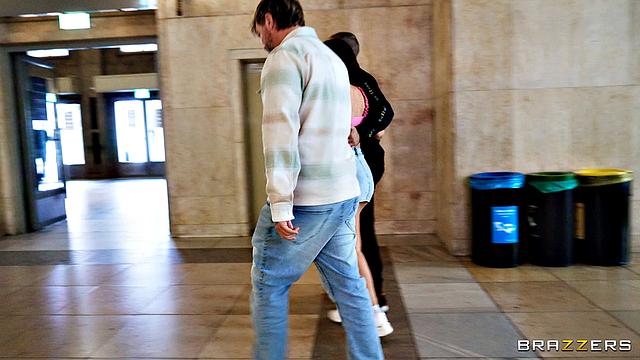 Day witha Pornstar: Belle OHara