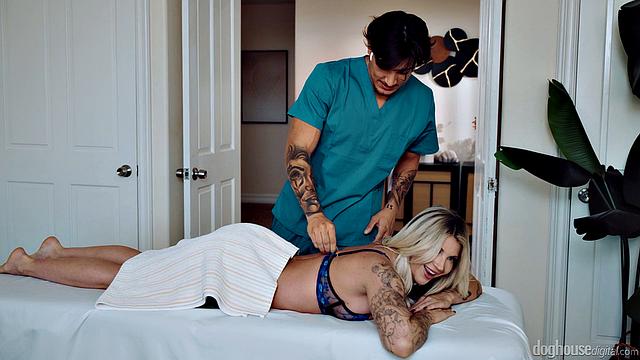 Тейлор Уайлд получает горячий массаж и жестко трахается с Виктором Рэем