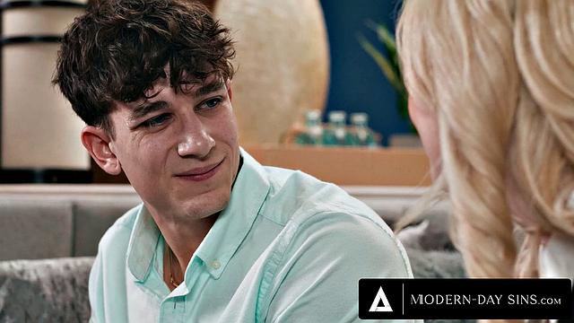 MODERN-DAY SINS - Mormon Virgin Lexi Lore Craves First ANAL CREAMPIE with Hung BF