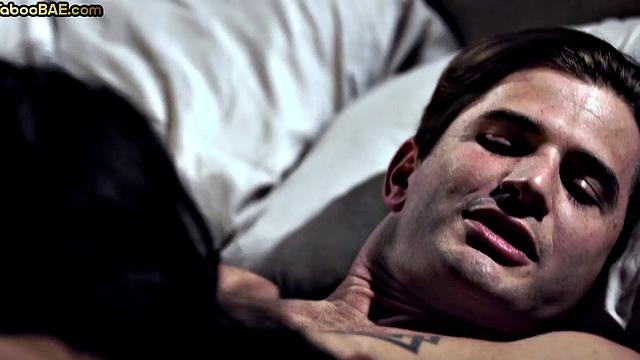 Bigbooty MILF sharing cock with stunning babe in threesome