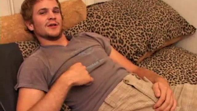 Zach Peters Jacking His Meat