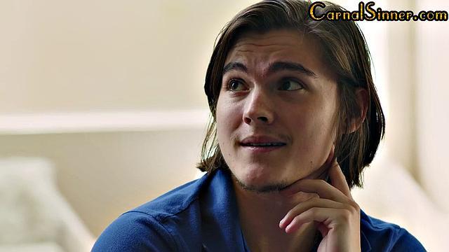 Big ass babes get rimjob by lucky guy