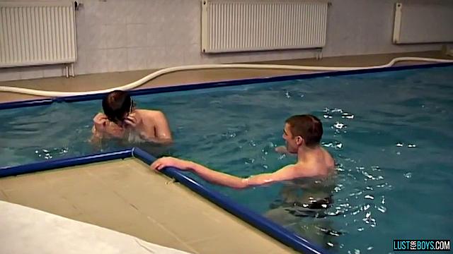 Жёсткий член делает всё лучше - Уилл Форбс и Дэвид Хейдон