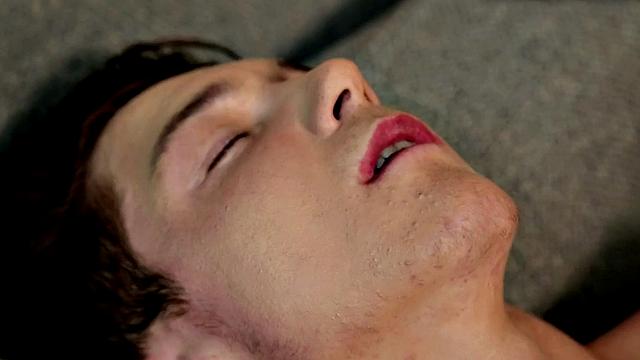 A muscular amateur babe stroke his huge dick in the living room