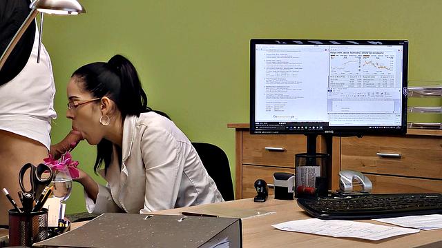 Sexy office MILF in glasses gives a deepthroat BJ & gets Ponytail