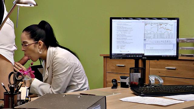 Sexy office MILF in glasses gives a deepthroat BJ & gets Ponytail