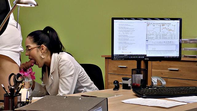 Sexy office MILF in glasses gives a deepthroat BJ & gets Ponytail