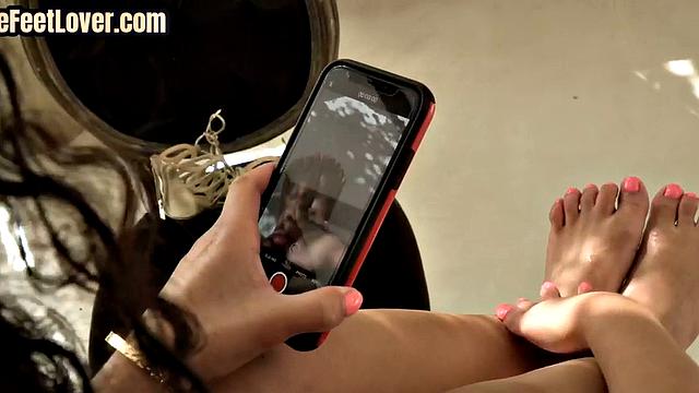 Footworshiped babe sucks lover's cock before getting banged