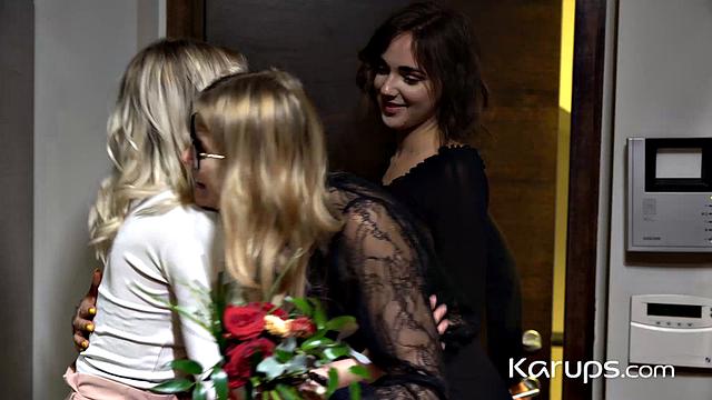 Eyla Moore - Lesya - Chic