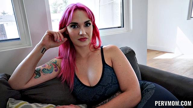 Making Stepmom Famous