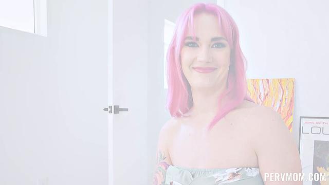 Making Stepmom Famous