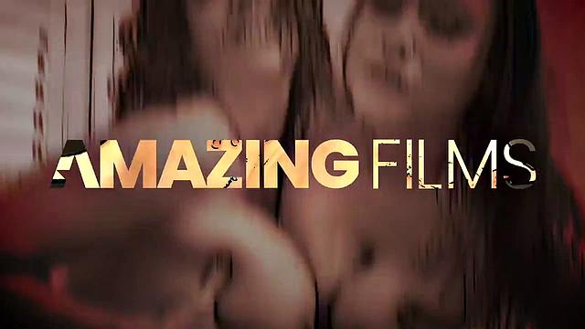 Follow Alycia's Bouncing Butt