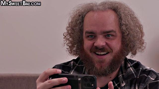 Skinny slut begging for facial