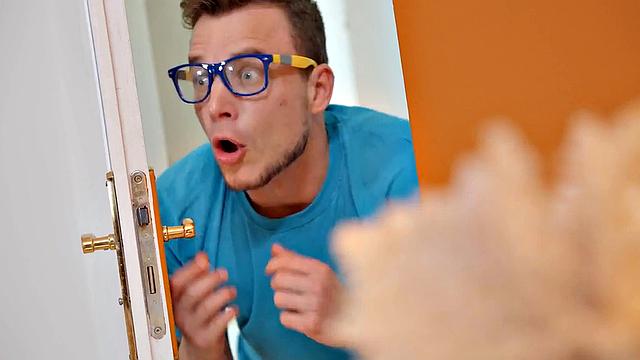 Big stepmom pussypounded