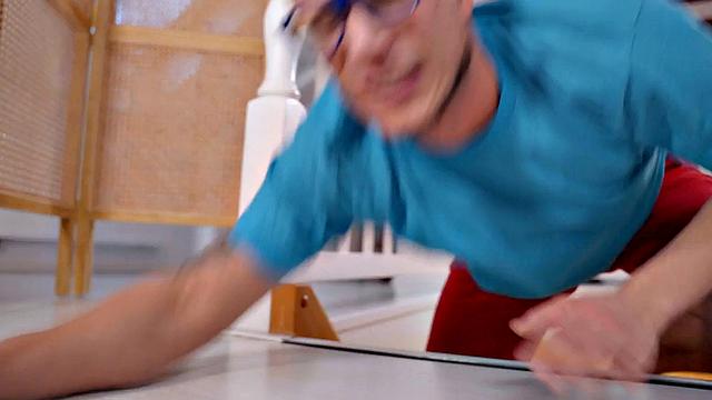 Big stepmom pussypounded