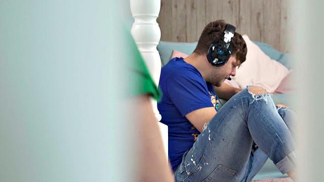 Slutty 21yo fucked by big dick in wet pussy hole