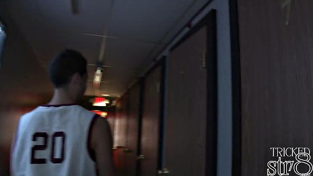 Greedy straight guy fooled at gloryhole getting bj