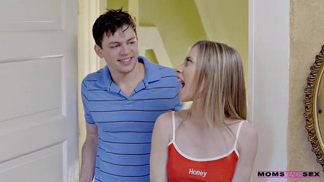 Mother's Day Massage - S8:E4