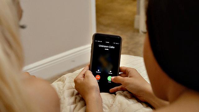 Teen Creeper Annika Eve & Hime Marie