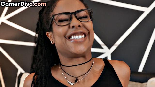 Stunning Ebony Gmaer Gets Pounded