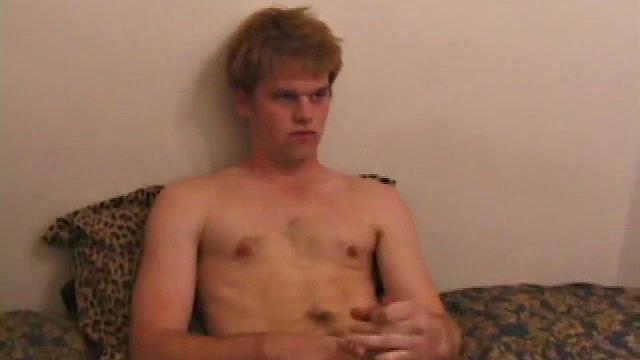 Tre Bone Jerks His Meat