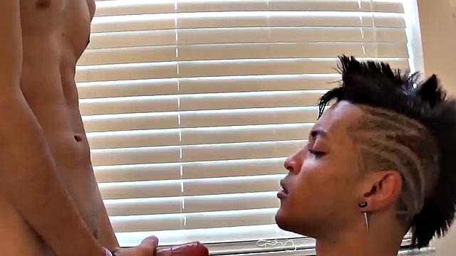 Kevin is Relaxing in Bathtub with Latin Hottie Tiger Le Wrapped in Towel