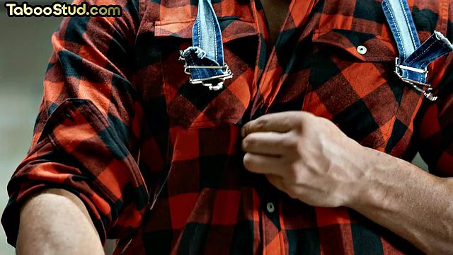 Handsome stud pounded by muscled gay