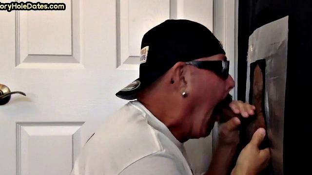 Gloryhole bottom DILF fucked at home after giving head