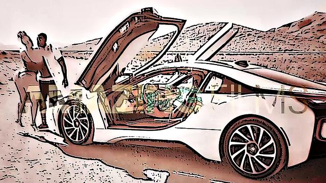 Марина жарко трахается в коридоре, вся в соблазнительном белье